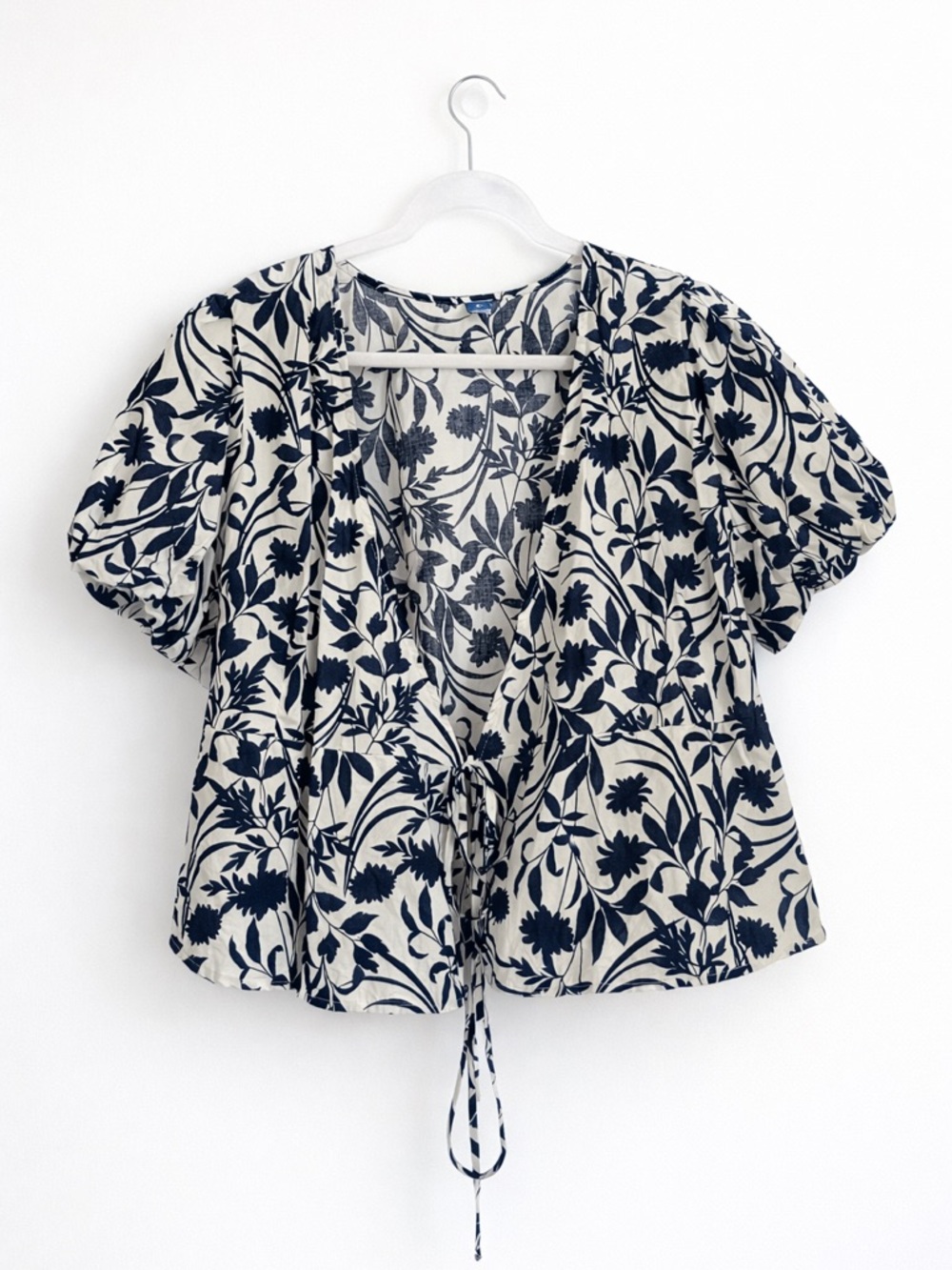 Old Navy Floral Puff Sleeve Cream Navy Tie Front Boho Spring Wrap Top- XL